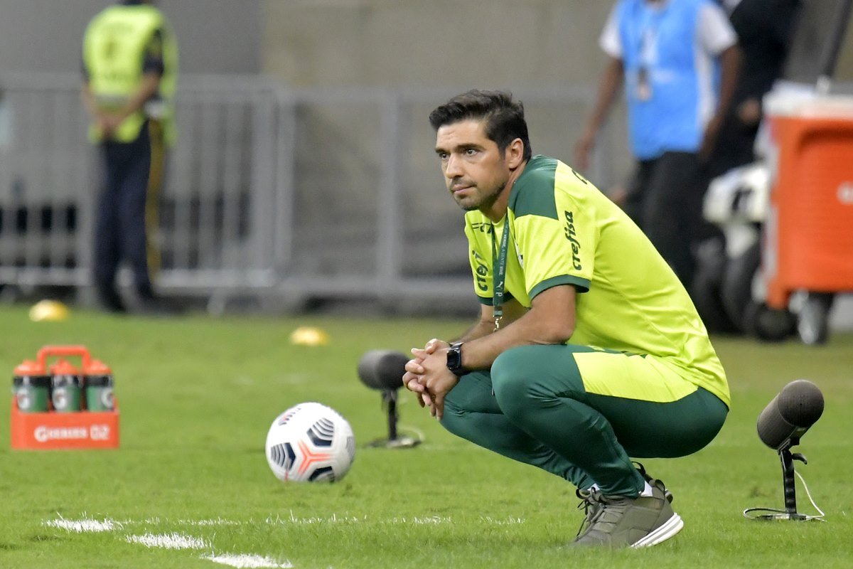 Menino chora após tia dizer que Palmeiras não tem Mundial