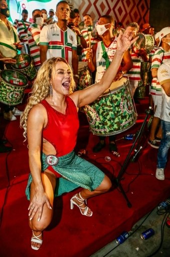 Paolla Oliveira Grande Rio