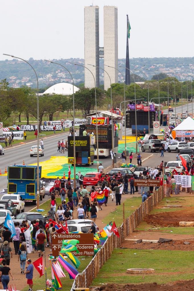 protesto contra o governo bolsonaro no eixo monumemtal em brasilia 1