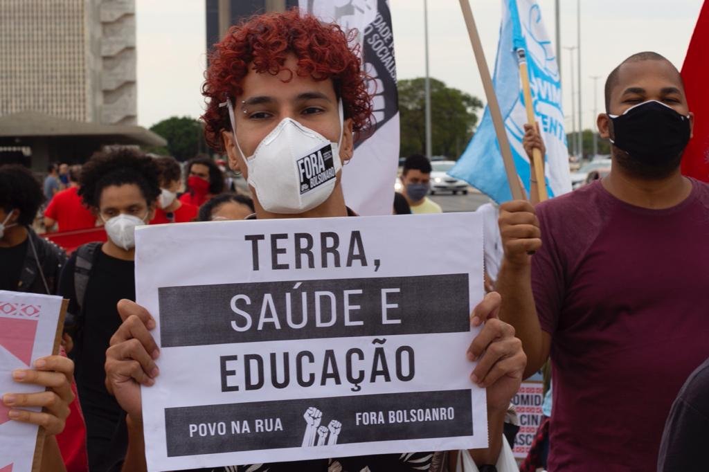 protesto contra o governo bolsonaro no eixo monumemtal em brasilia 14