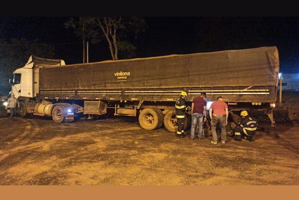 Polícia apreende cocaína escondida em carga de sementes de algodão em GO
