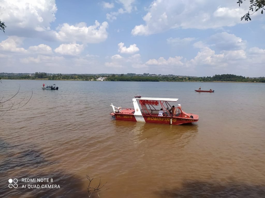 Adolescente De 15 Anos Morre Após Se Afogar No Lago Paranoá Metrópoles 7573