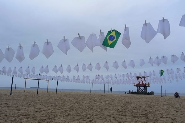 Rio de Paz presta homenagem às 600 mil vítimas da Covid-19