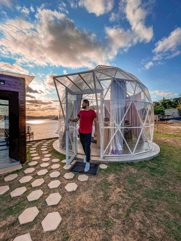 Os banheiros são na área externa das bolhas; foto feita na Bubble Experience