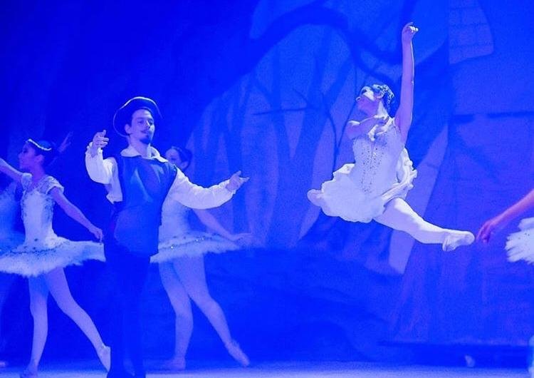 Maria Eduarda, bailarina do Guará, sofreu acidente em Joinville