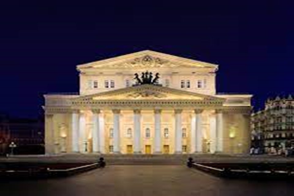 Ator do Bolshoi morre esmagado no palco após queda de cenário