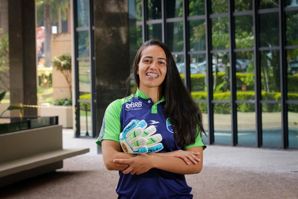 Karen Hipólito Minas