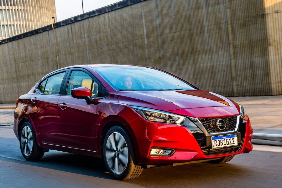 Em quarto lugar no ranking de carros mais roubados, estão Nissan Versa (foto), Fiat Toro e Fiat Siena