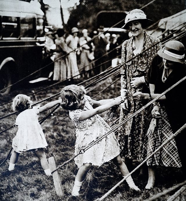 Princess Elizabeth and Princess Margaret as children circa 1933/34