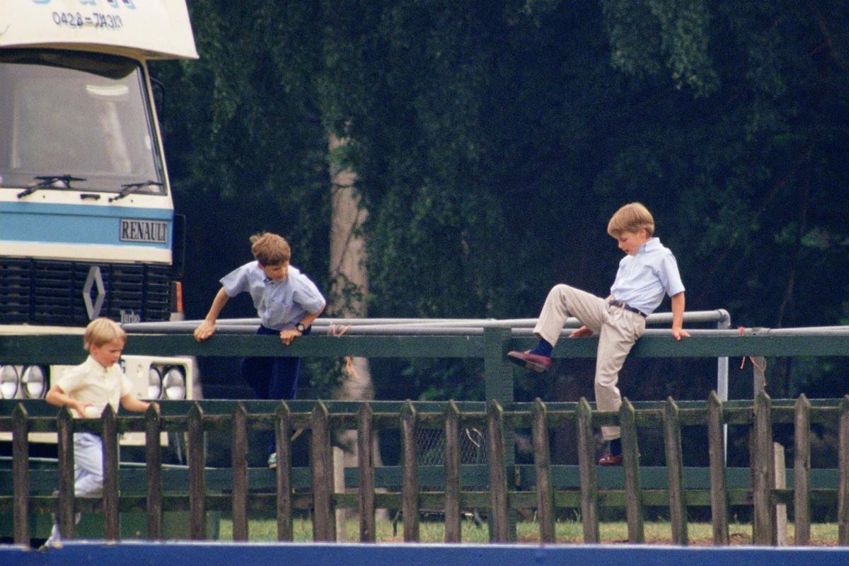 Príncipe William e Harry