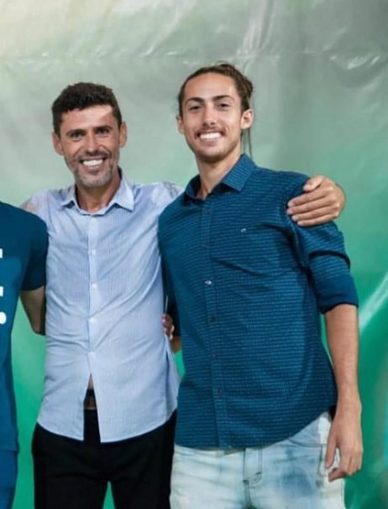 Danilo do Mercado com o filho, era vereador em Caxias e foi assassinado (1)