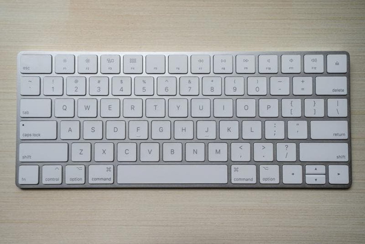 Por que o teclado não é ordem alfabética? Descubra