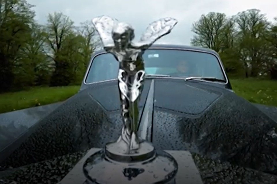 Veja vídeo do primeiro Rolls Royce totalmente elétrico do mundo