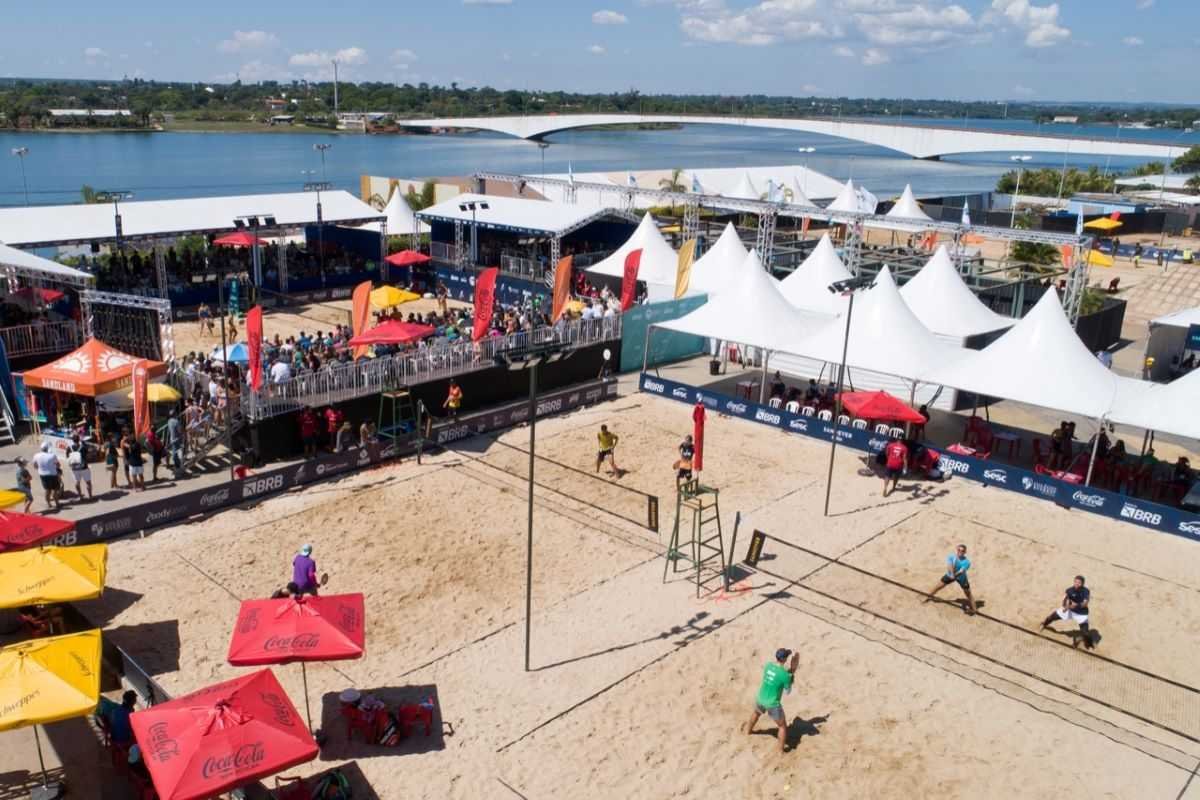 Brasília sedia torneio de beach tennis até domingo