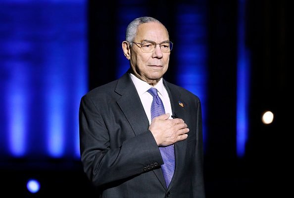 Colin Powell, ex-secretário de Estado dos EUA, morre de Covid-19