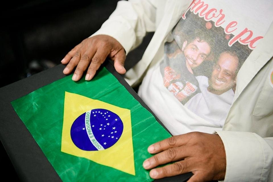 pai que perdeu filho pra Covid fala à CPI
