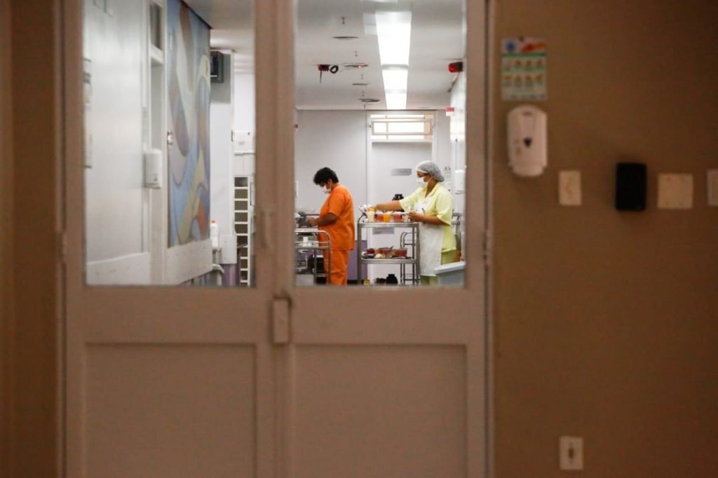 Área volta a ser usada para cuidados paliativos de pacientes gerais depois de operar como UTI Covid, no HGG, em Goiânia, Goiás