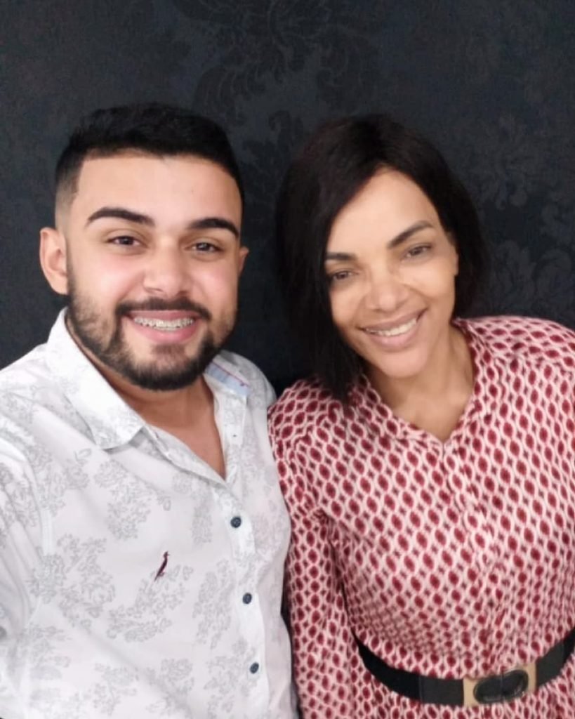 Allan Soares registrou cultos e shows com Flordelis
