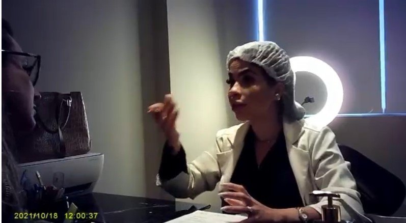Ana Carolina Almeida Campos é biomédica e atendia em vários consultórios do Rio