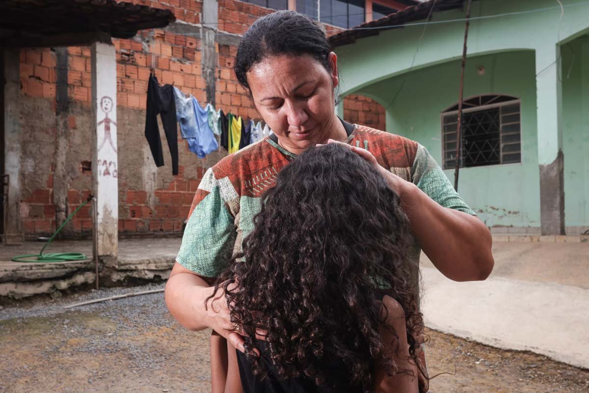 Ser mãe na Colmeia: detenta grávida e com filha de 1 ano aguarda sentença  há 4 meses, Distrito Federal