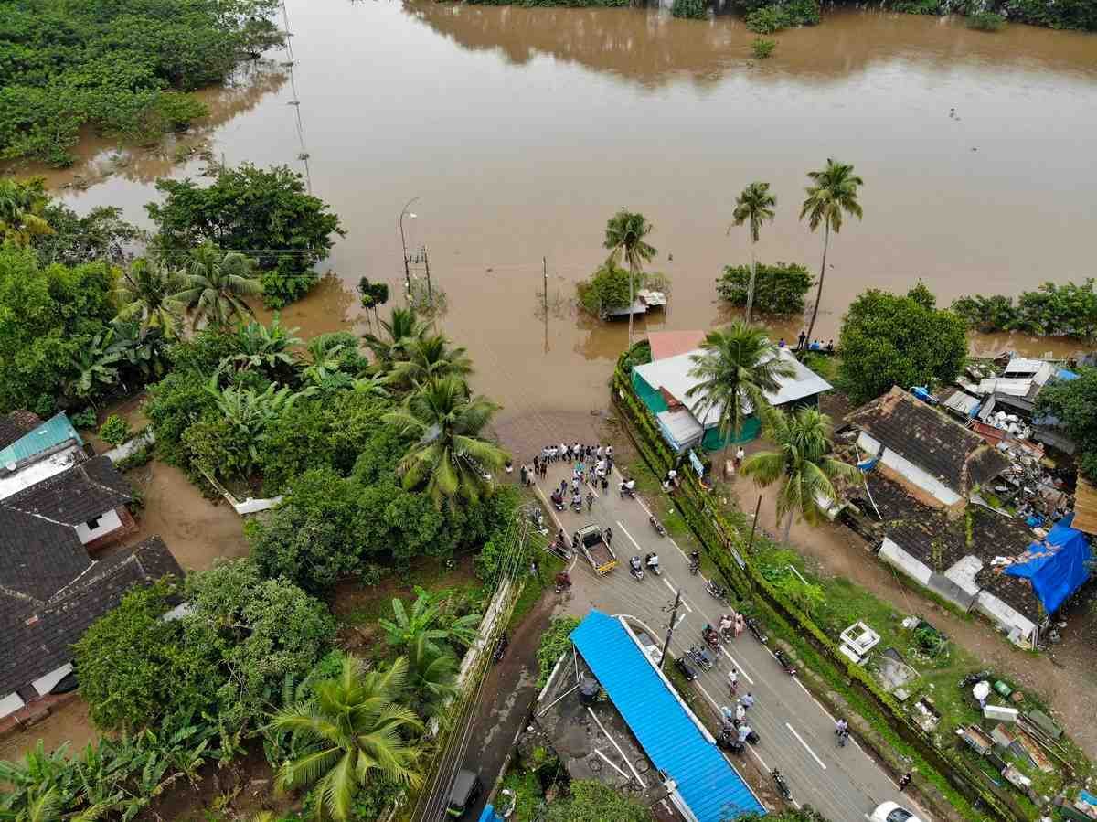 Tempestades deixam mais de 100 mortos na Índia e no Nepal