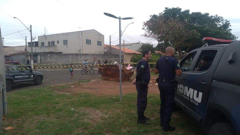 Caçamba onde recém-nascido foi encontrado em Paulínia (SP)