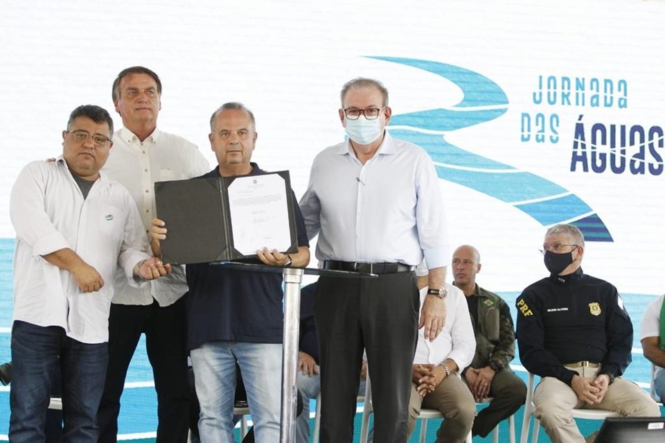 Bolsonaro e Rogério Marinho no Ceará