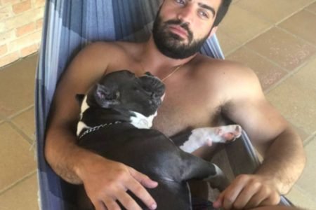 Giuliano e seu cachorro