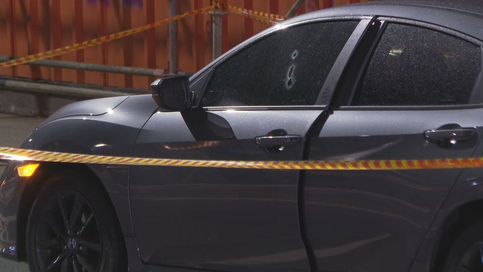 Homem foi assassinado com cinco tiros em semáforo