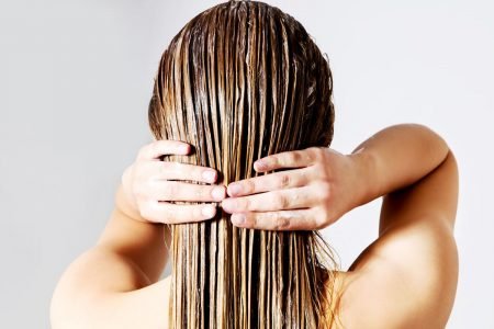 Cabelo - mulher - oleoso