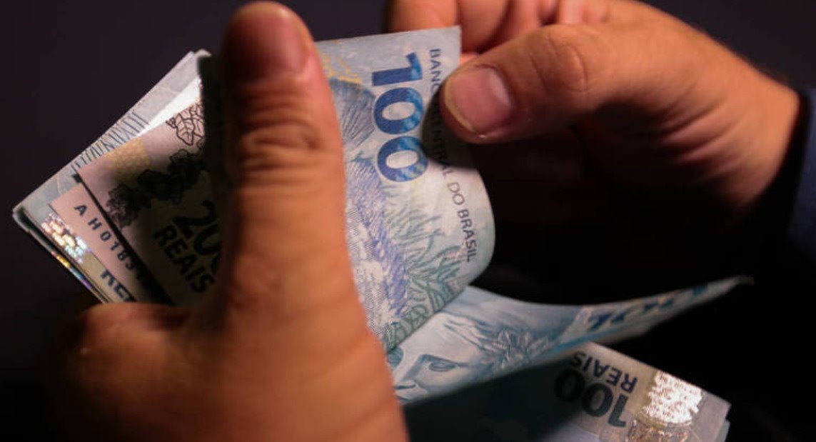 auxílio-brasil-dinheiro-real
