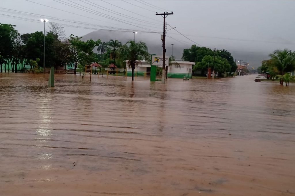 chuva alagamento goias simolandia