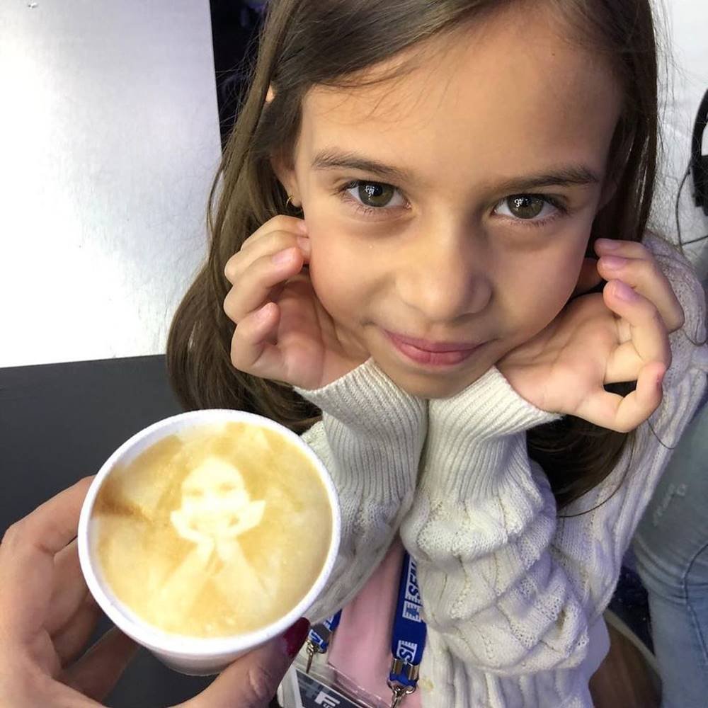 Innova Café, coffee selfie