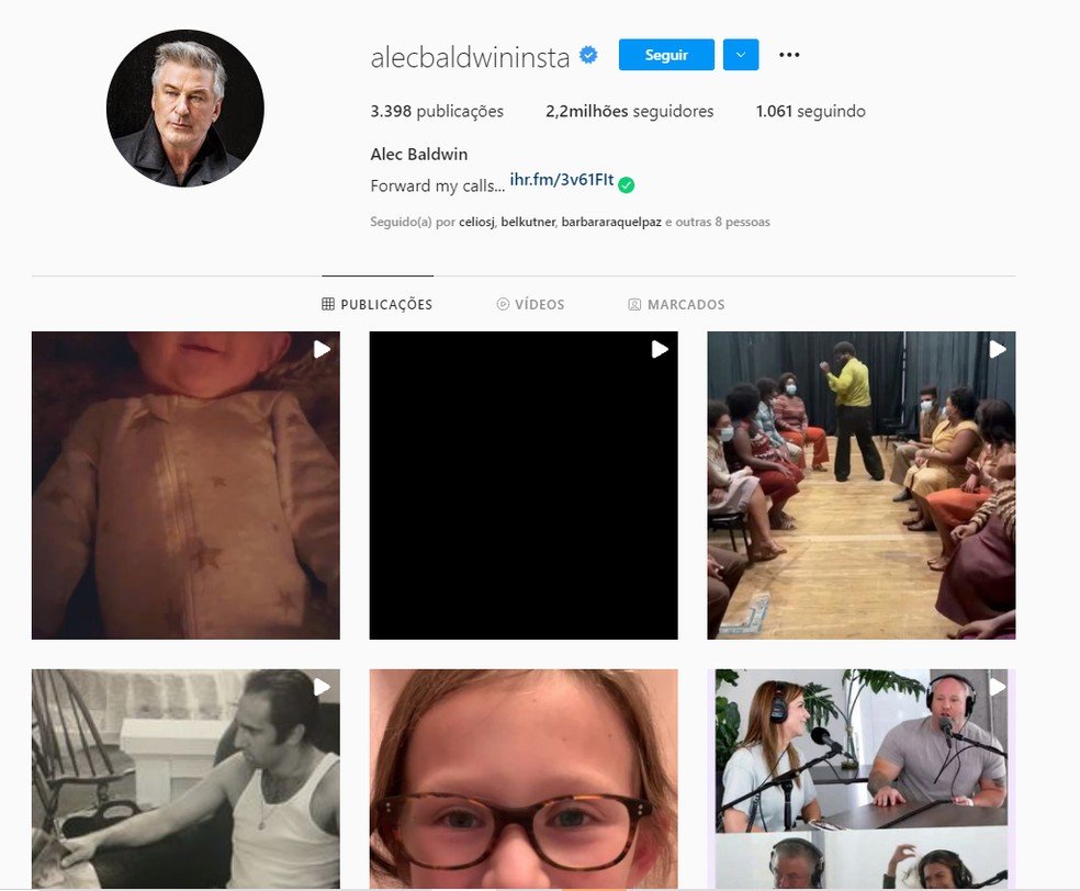 Alec Baldwin apaga foto em que aparece sangrando no set de Rust