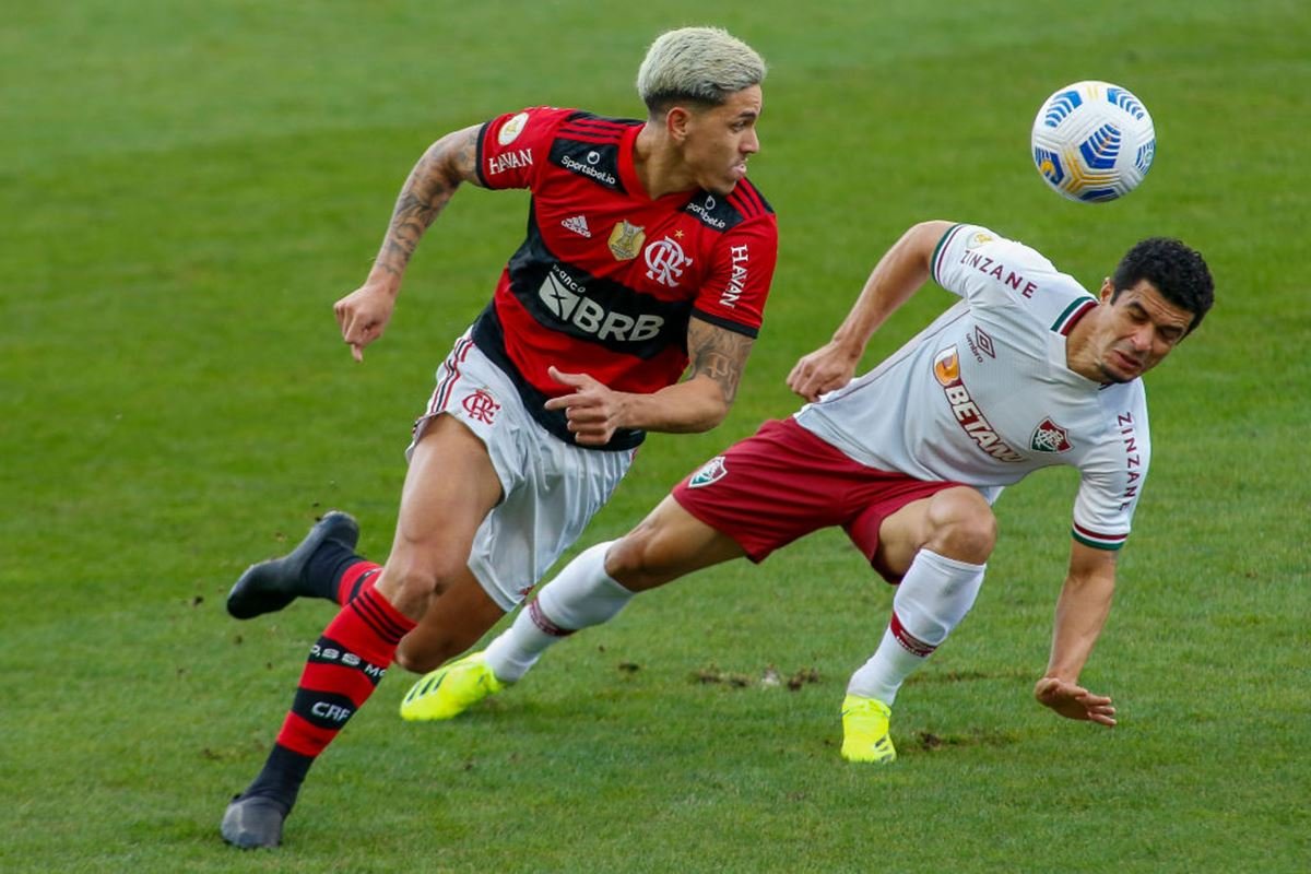 Flamengo x Fluminense: veja onde assistir, escalações, desfalques