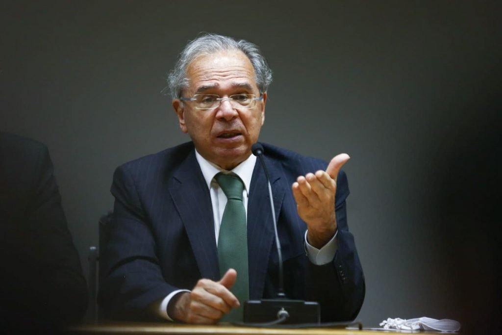 Presidente Jair bolsonaro e o ministro da economia Paulo Guedes durante coletiva teto de gastos