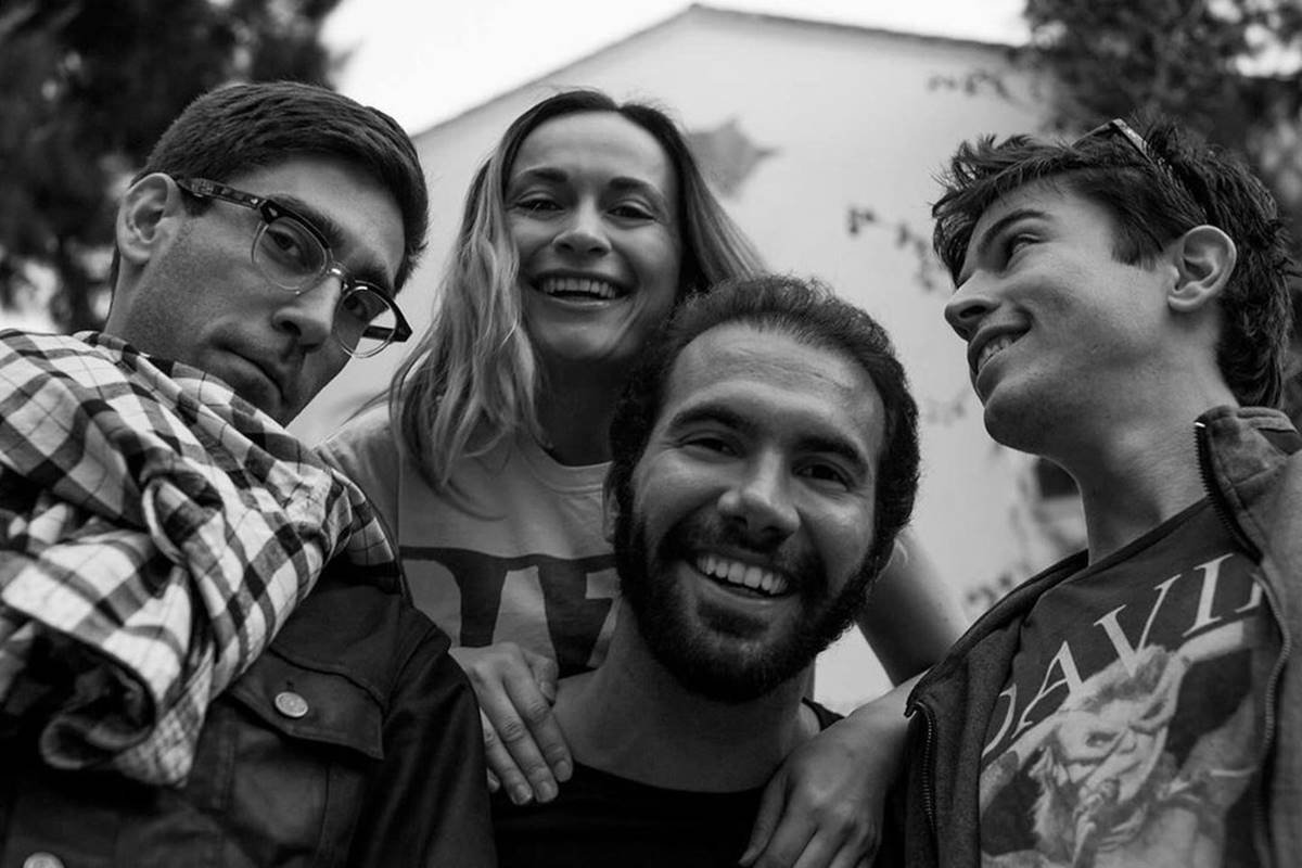 Brasileiro amigo de diretora morta por Baldwin chora: “Mundo desabou”