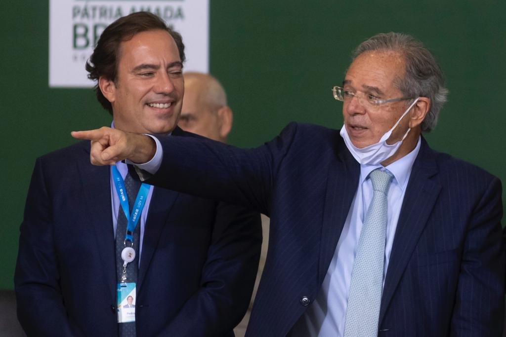presidente Da caixa pedro Guimarães e o ministro economia Paulo Guedes durante agenda presidente jair bolsonaro Evento de lançamento do Programa Nacional de Crescimento Verde no Palácio do Planalto