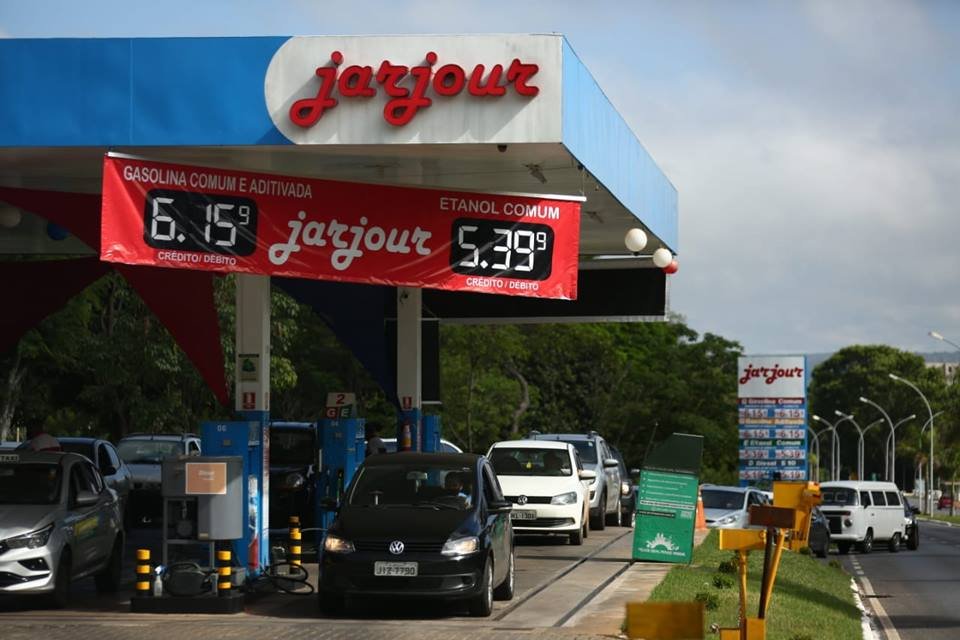 Aumento da gasolina no DF