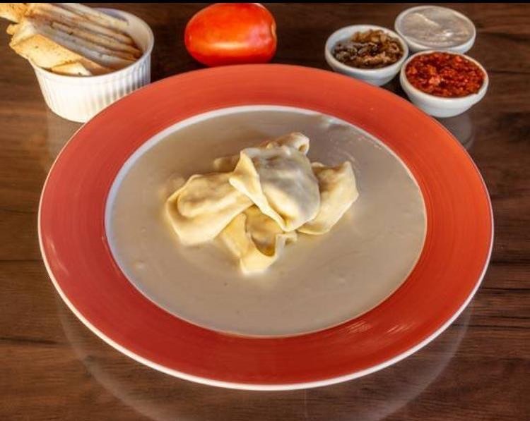 Tortelloni de Figo ao molho Quatro Queijos