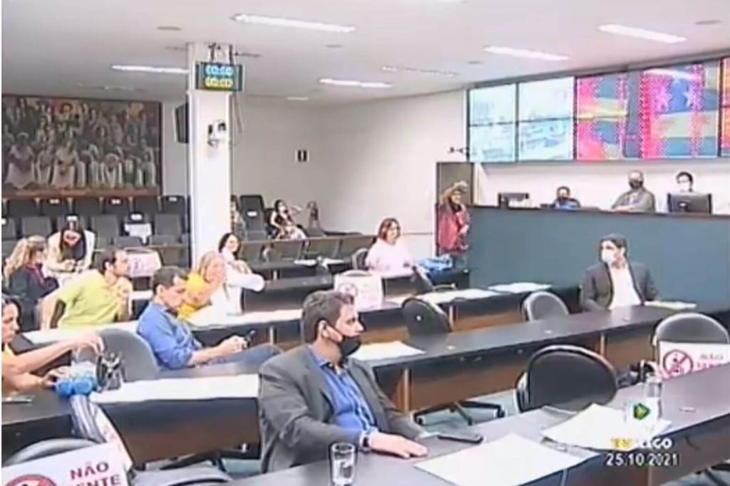 deputado goiano contra vacina