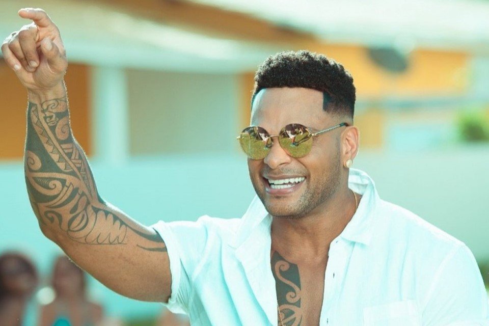 Tony Salles, do Parangolé