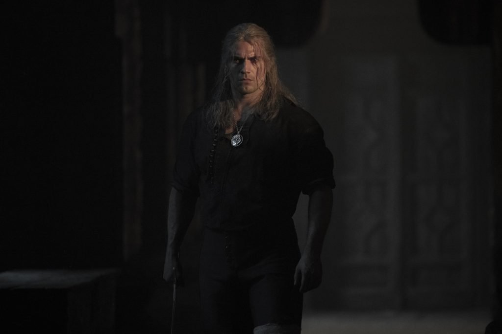 Henry Cavill sofre lesão durante gravação de 'The Witcher