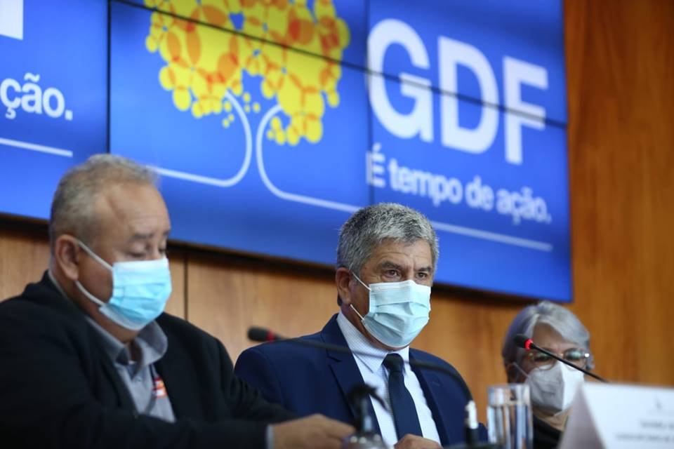 Coletiva Saúde e Educação do DF sobre a volta às aulas presenciais