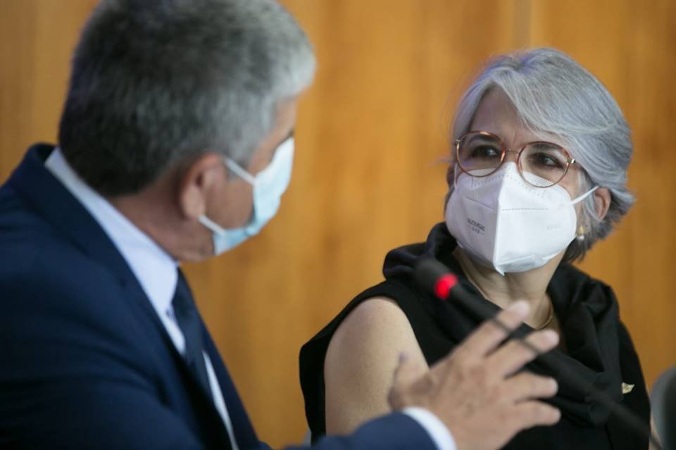 Coletiva Saúde e Educação do DF sobre a volta às aulas presenciais