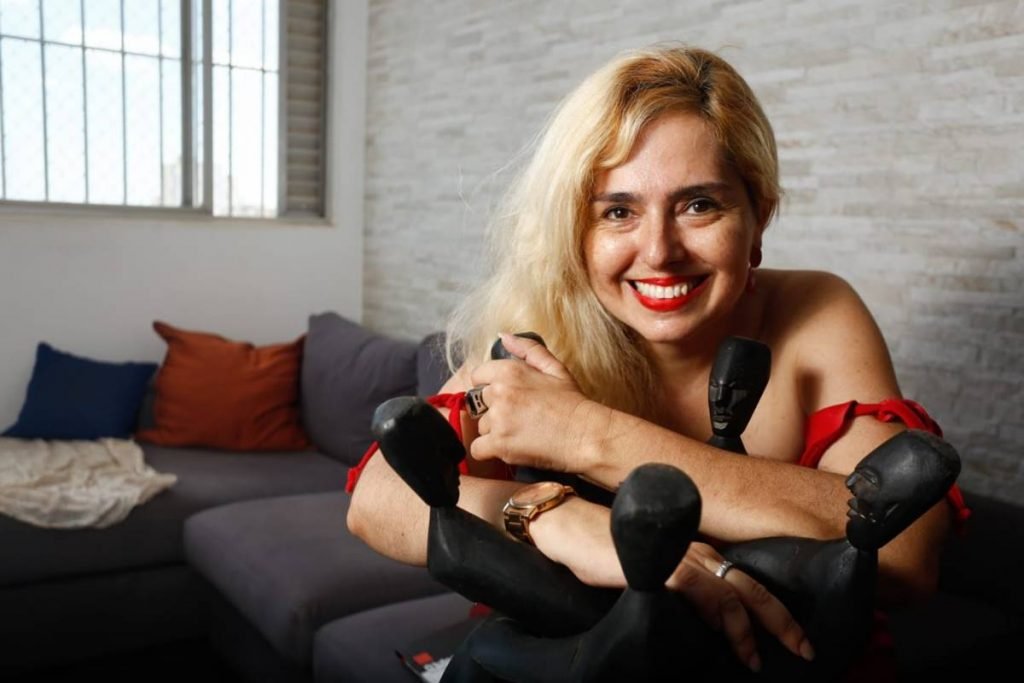 psicóloga e psicoterapeuta andrielli kechichian, fundadora de grupo de acolhimento de pessoas em luto por perda de pets
