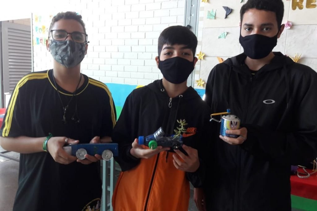 Ressignificar materiais