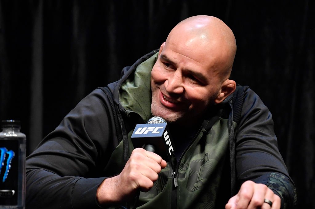 Glover Teixeira no media day, em conversa com jornalistas