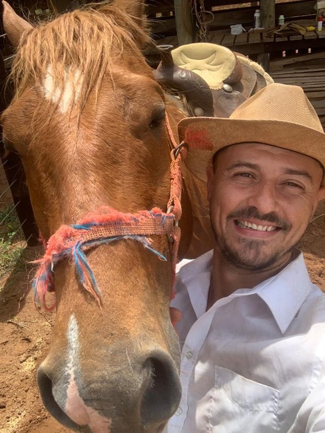 Heitor Mendes e o cavalo Simba