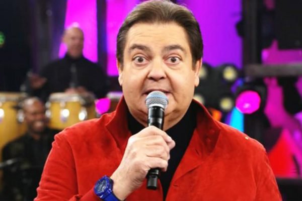 Zeca Camargo comandará o “1001 Perguntas” na Band